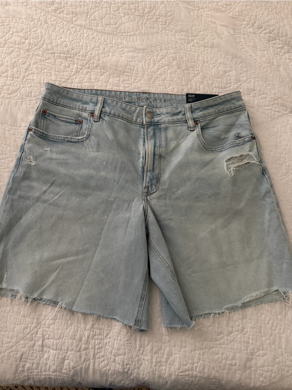 American Eagle Outfitters S 31 Distressed loose Denim Shorts